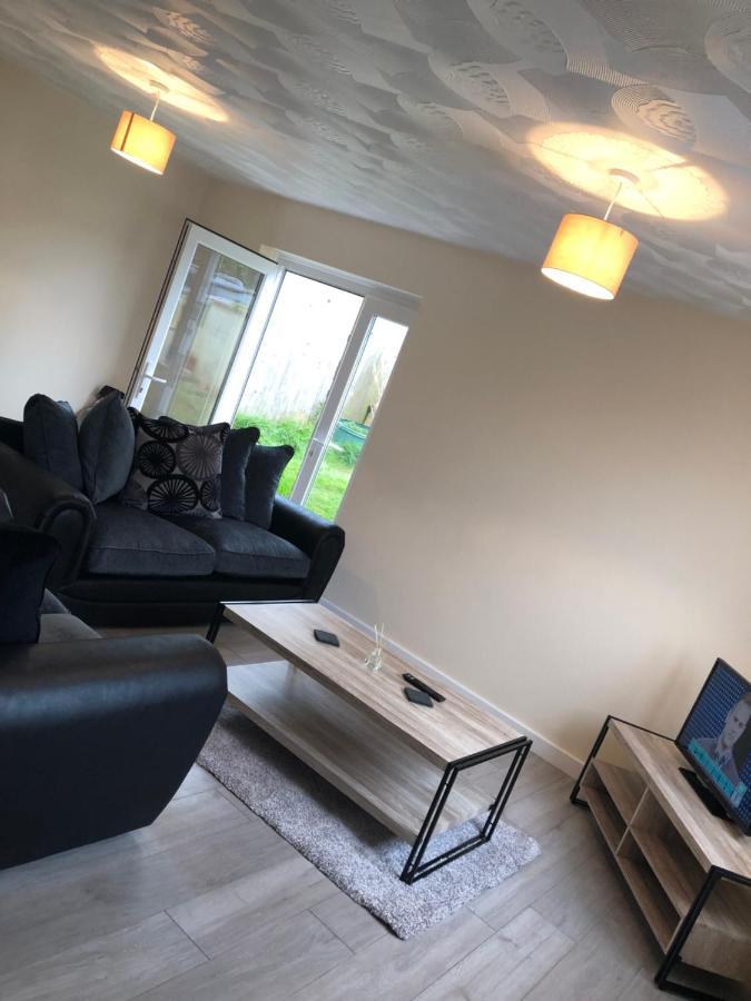 Highgate Inn Hotel بيمبروك المظهر الخارجي الصورة